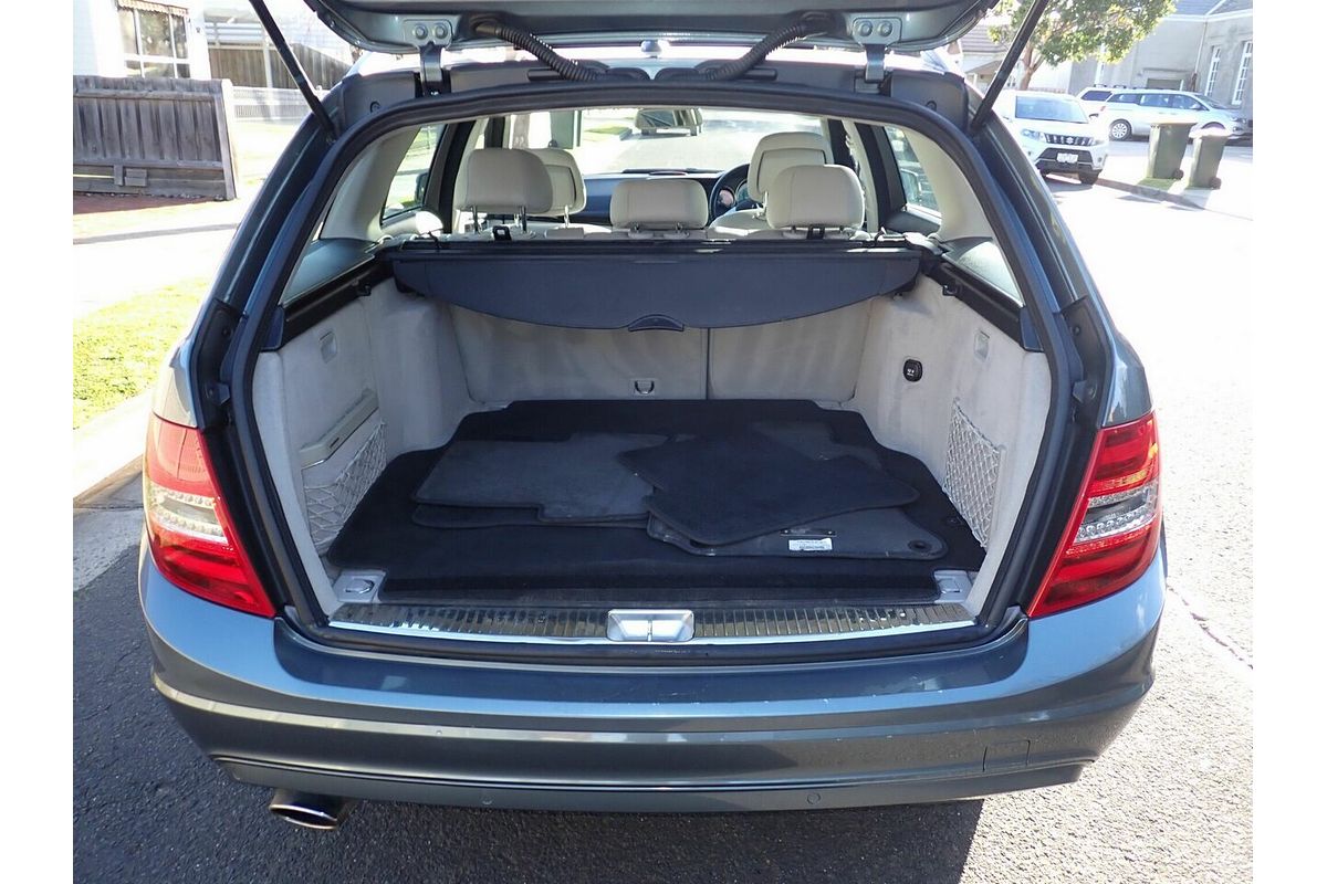 2011 Mercedes-Benz 200 BE W204 MY11