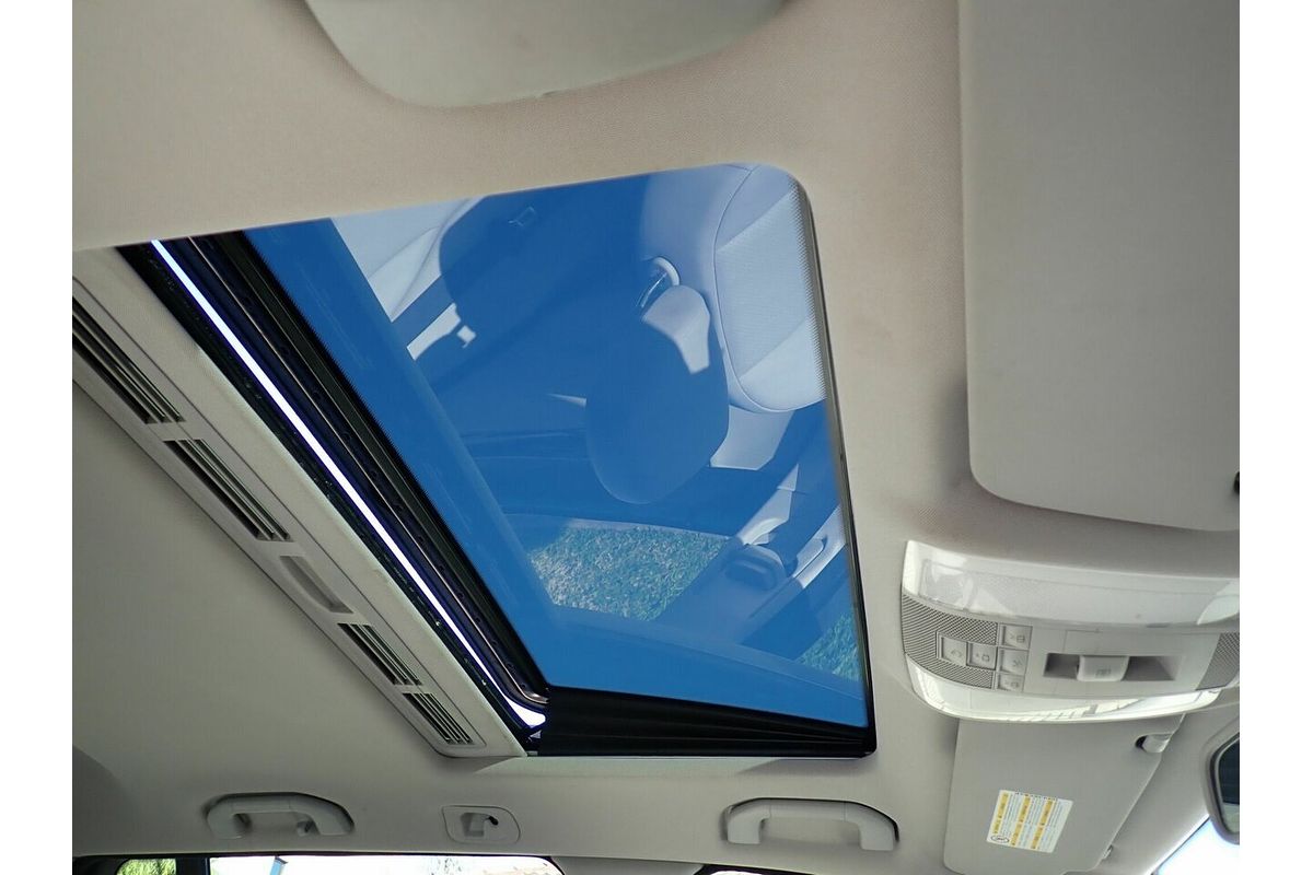 2011 Mercedes-Benz 200 BE W204 MY11