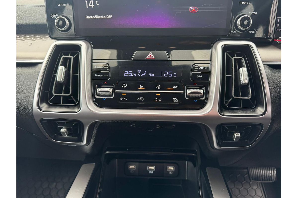 2022 Kia Sorento Sport MQ4