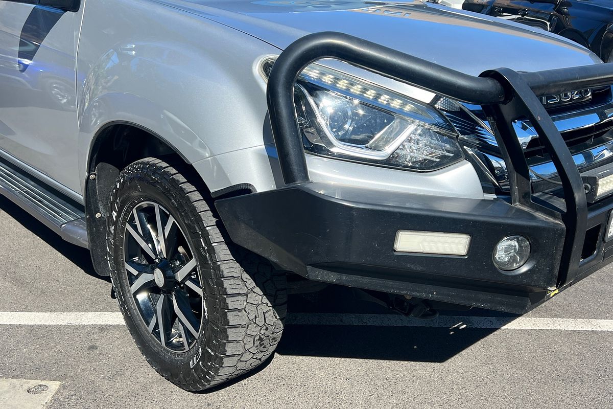 2020 Isuzu MU-X LS-T