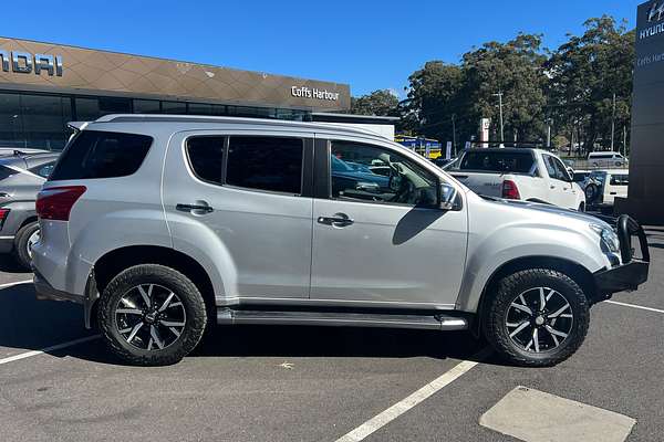 2020 Isuzu MU-X LS-T