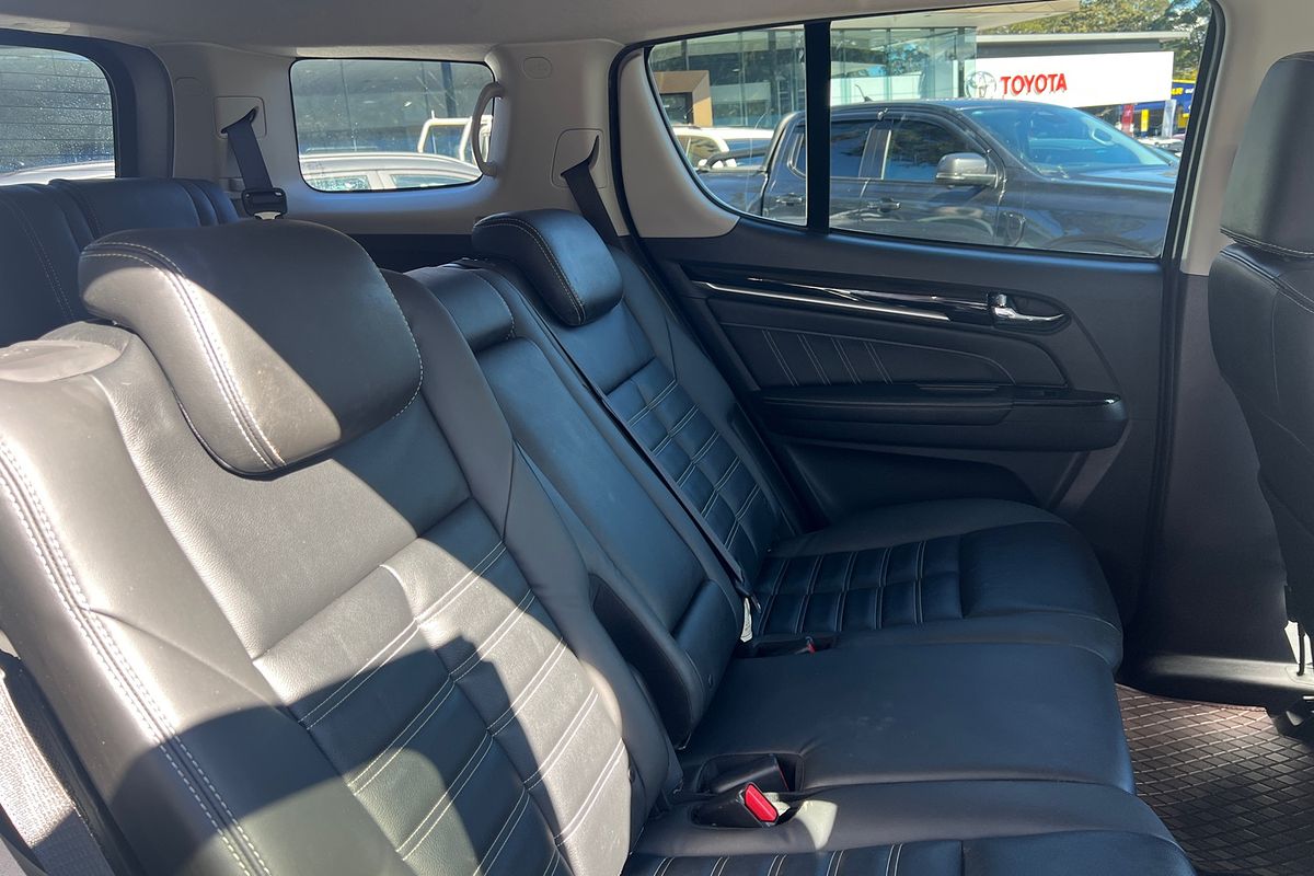 2020 Isuzu MU-X LS-T