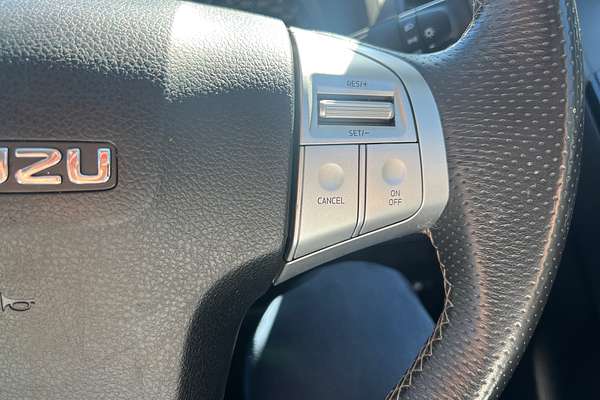 2020 Isuzu MU-X LS-T