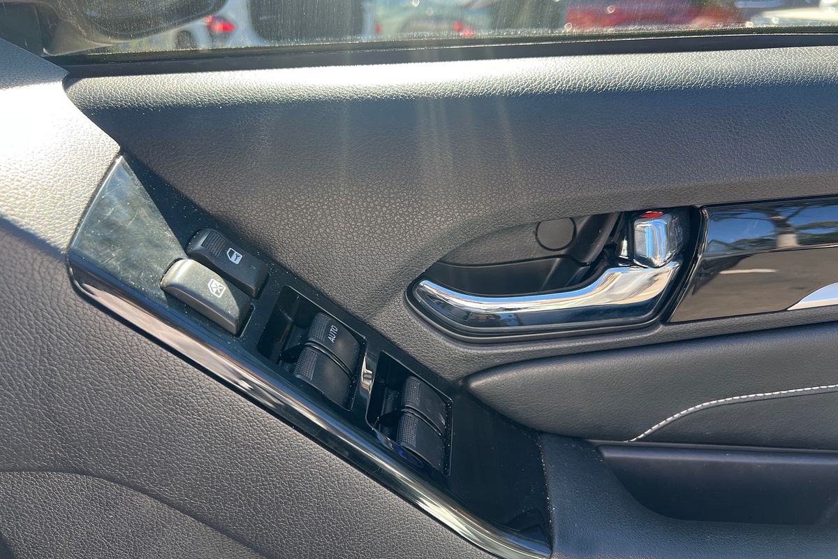 2020 Isuzu MU-X LS-T