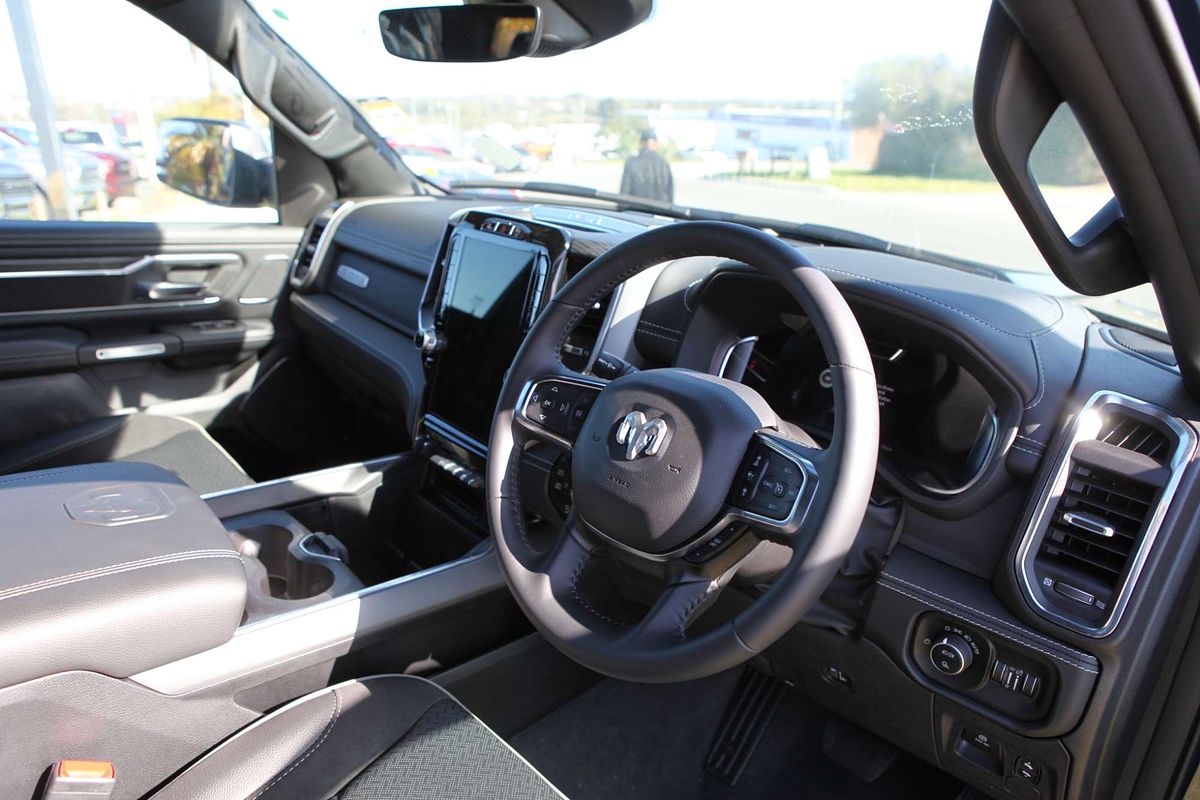 2024 RAM 1500 Laramie DT 4X4 SWB
