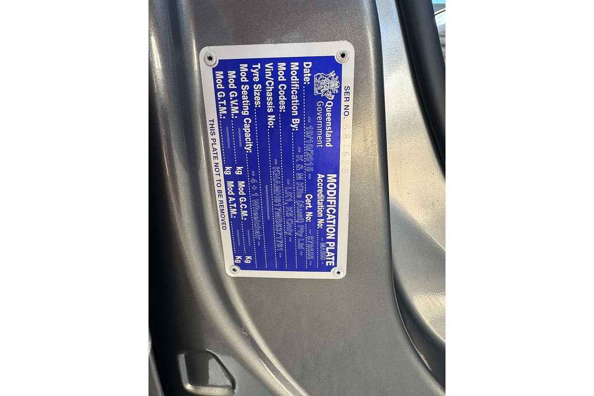 2010 Kia Carnival S VQ