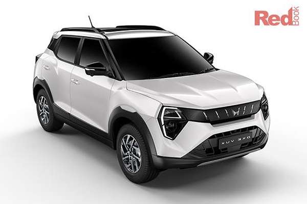 2025 Mahindra XUV3XO AX5L
