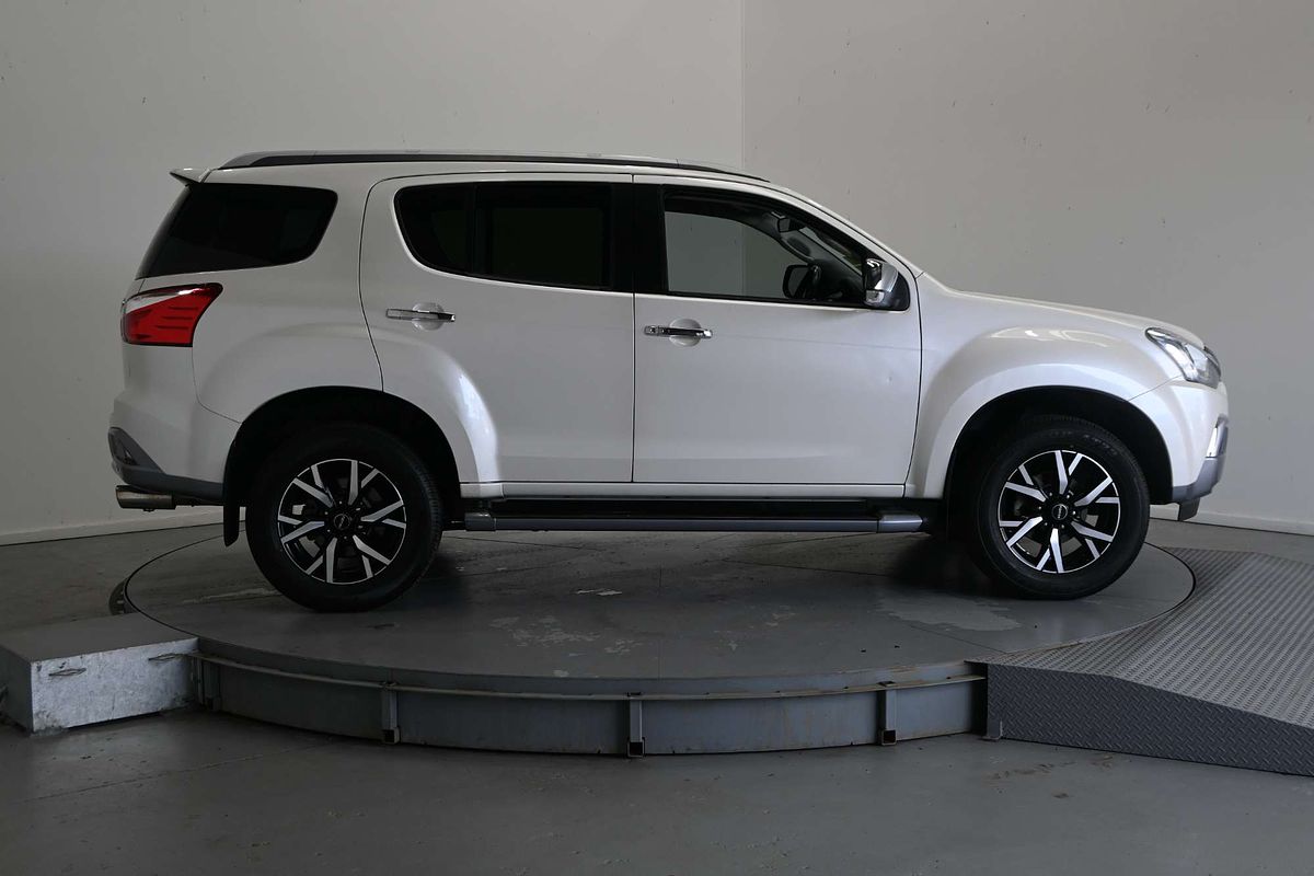 2019 Isuzu MU-X LS-T