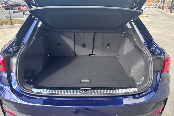 2025 Audi Q3 35 TFSI S line edition F3
