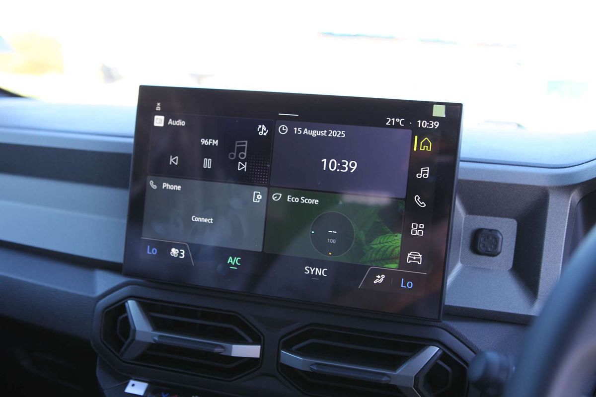 2025 Renault Duster Techno X1311