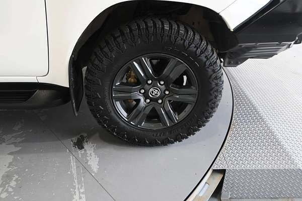 2023 Toyota Hilux SR GUN126R 4X4
