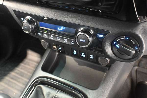 2020 Toyota Hilux RUGGED X (4x4) GUN126R MY19 UPGRADE 4X4