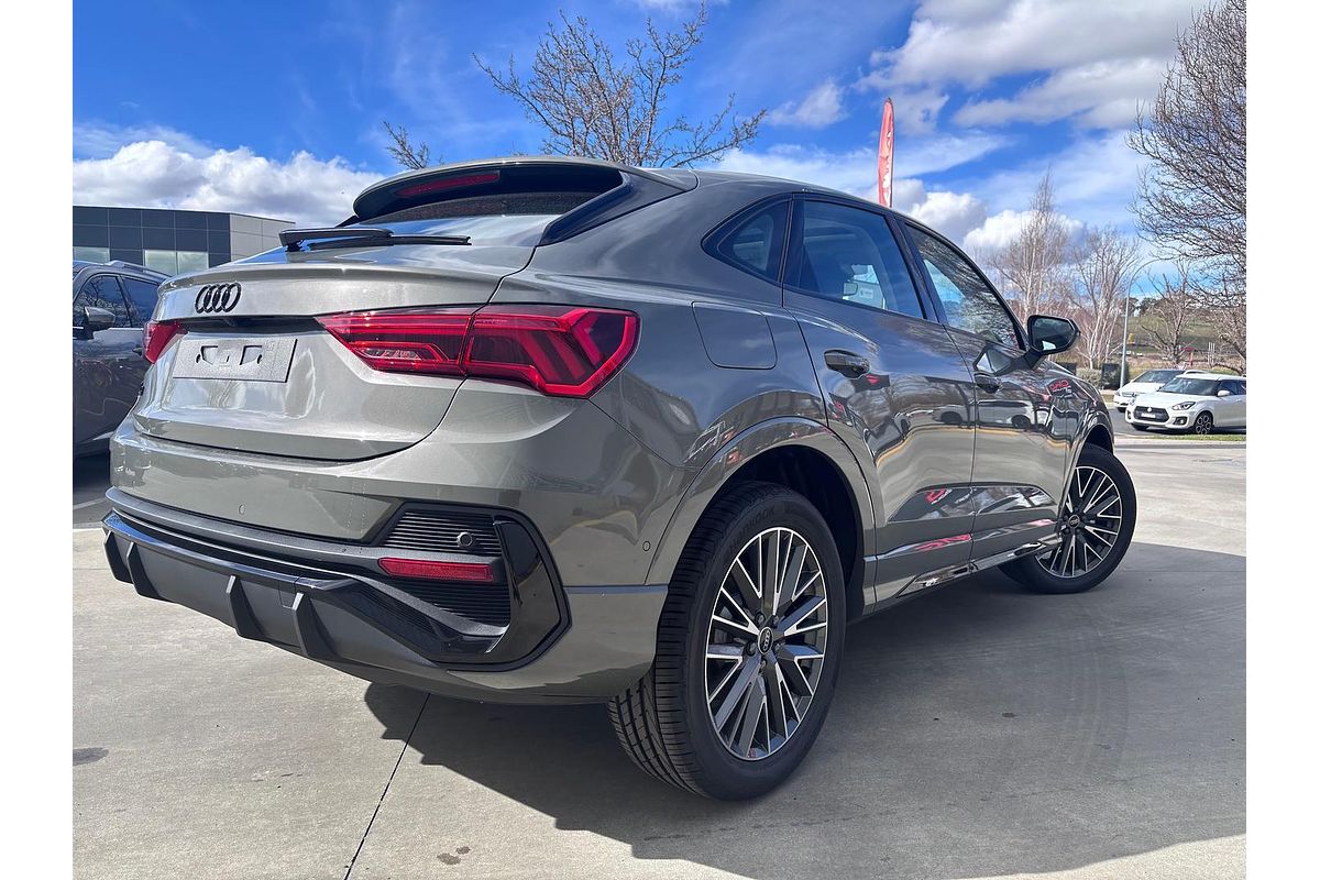 2025 Audi Q3 35 TFSI S line edition F3