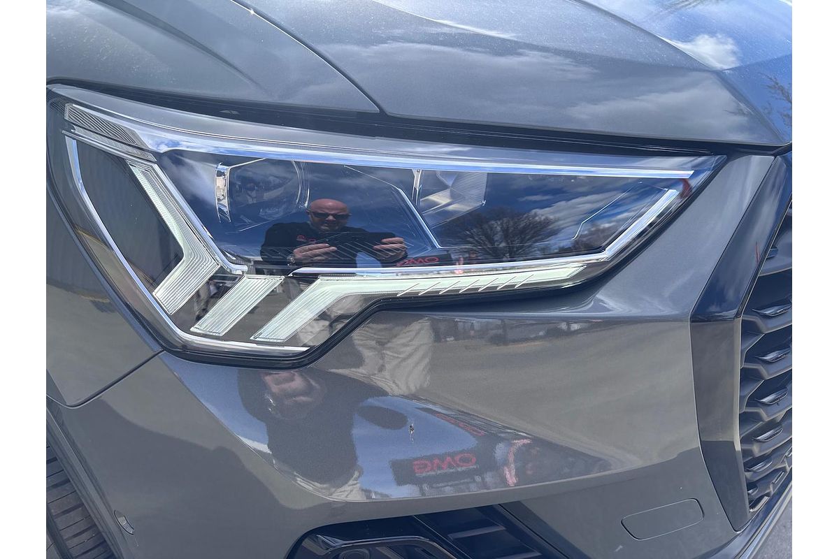 2025 Audi Q3 35 TFSI S line edition F3