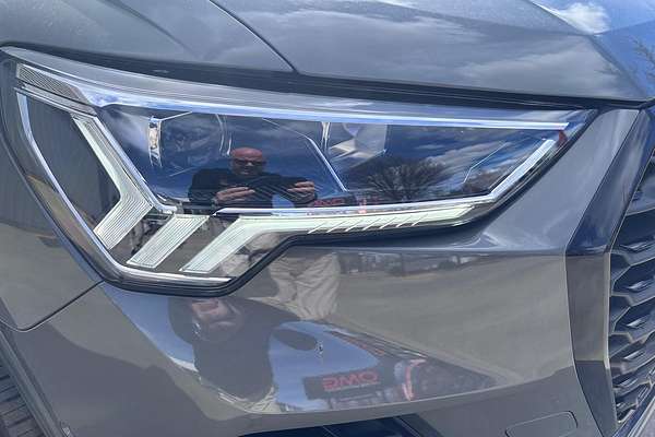 2025 Audi Q3 35 TFSI S line edition F3