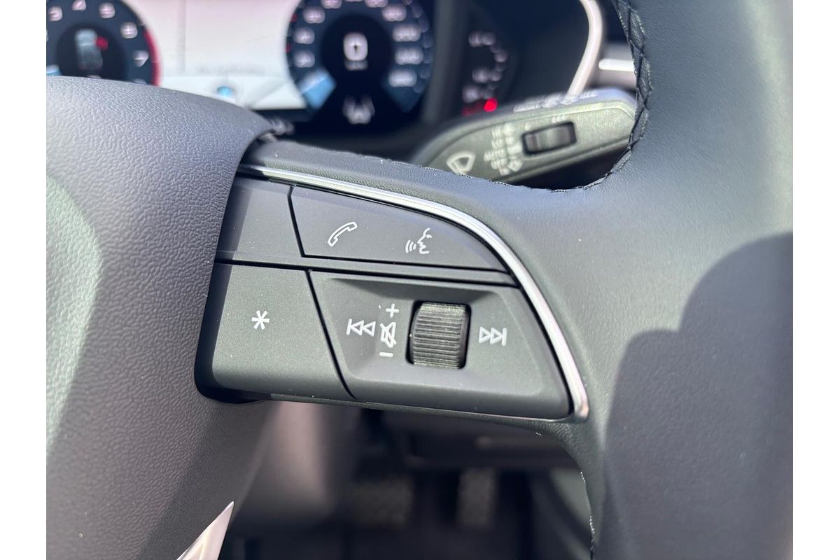 2025 Audi Q3 35 TFSI S line edition F3