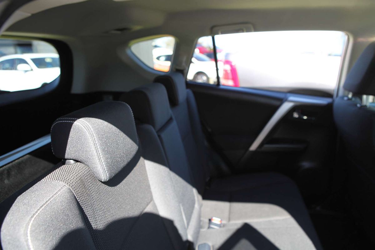 2016 Toyota RAV4 GXL ZSA42R