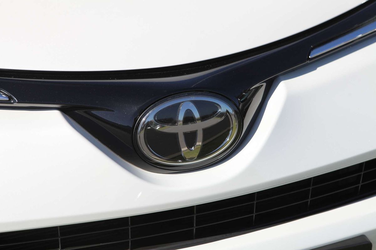 2016 Toyota RAV4 GXL ZSA42R