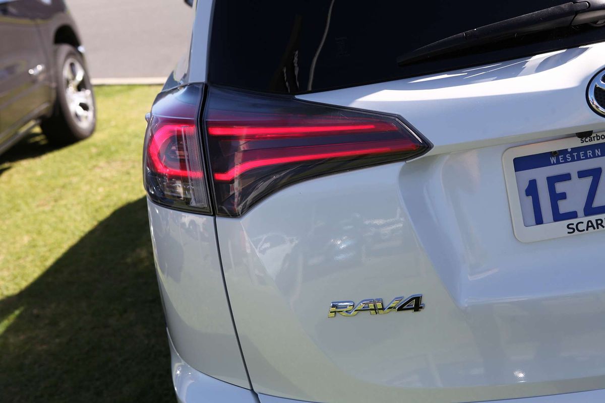 2016 Toyota RAV4 GXL ZSA42R