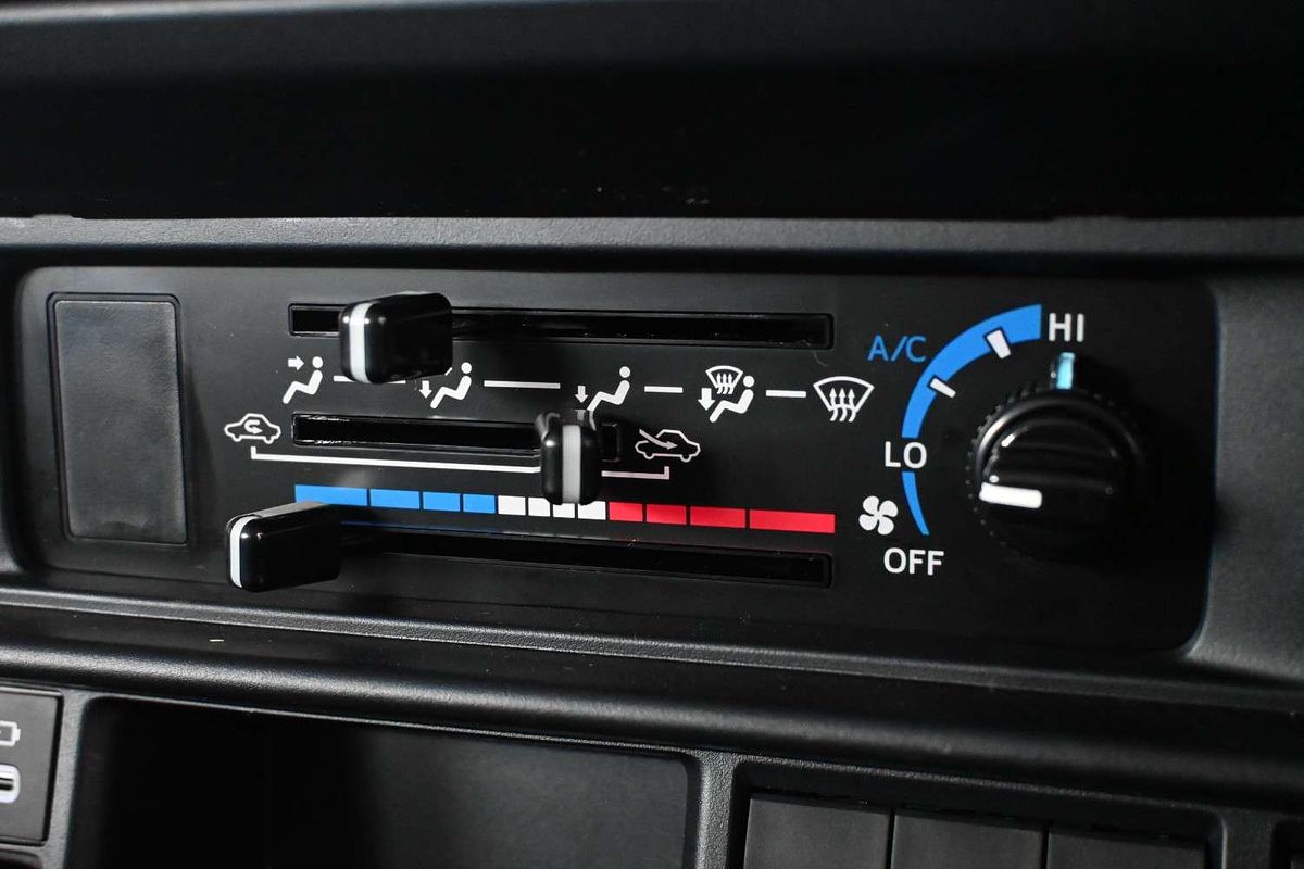 2024 Toyota Landcruiser GXL VDJL76R