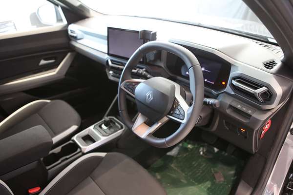 2025 Renault Duster Techno X1311