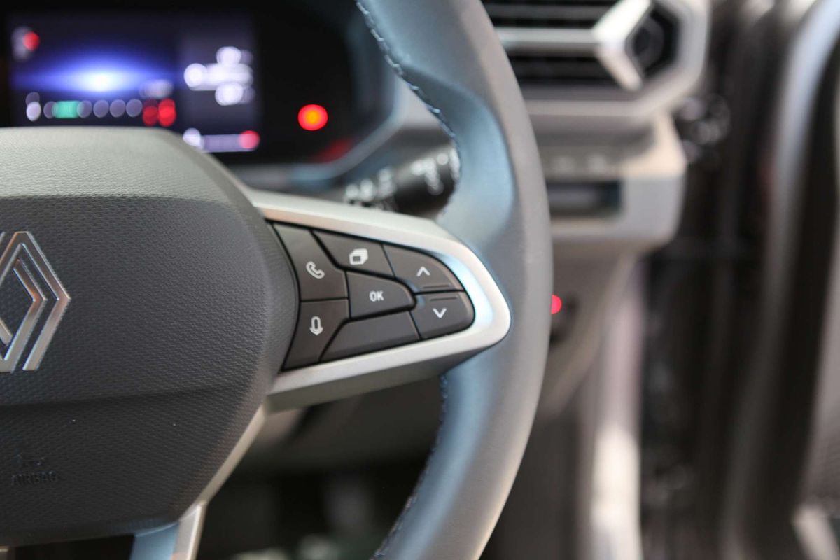 2025 Renault Duster Techno X1311