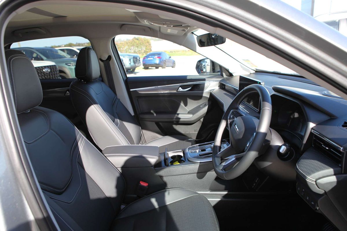 2025 GWM Haval Jolion Ultra Hybrid A02