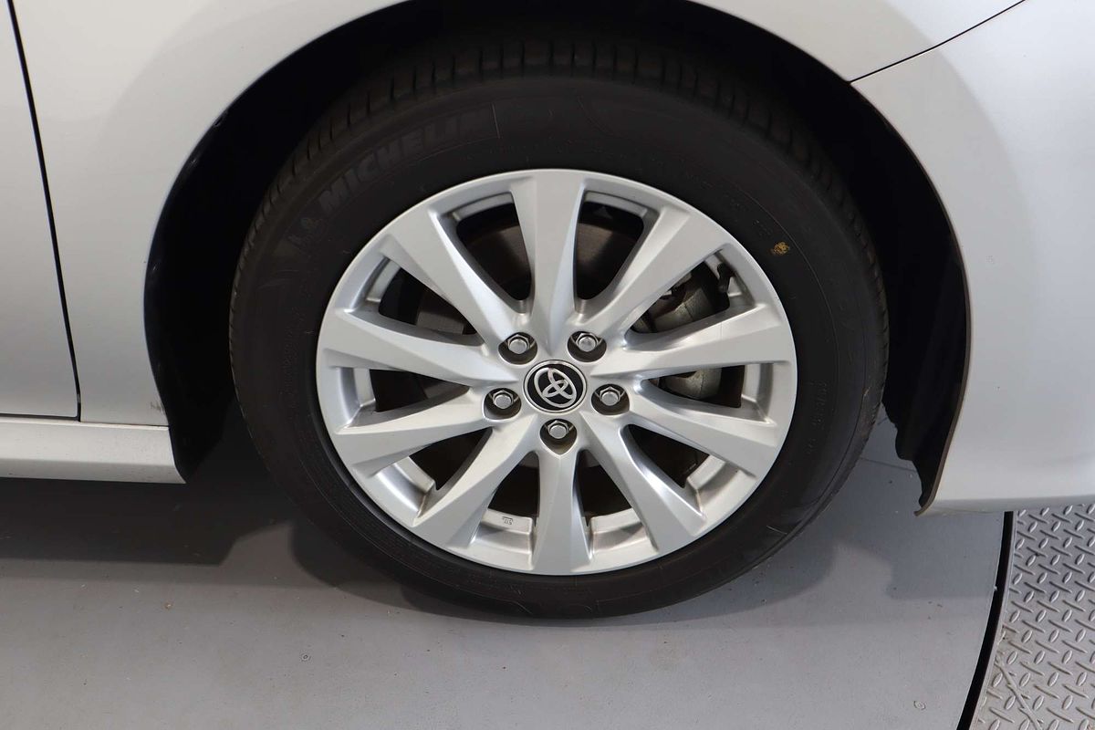 2021 Toyota Camry Ascent AXVH70R