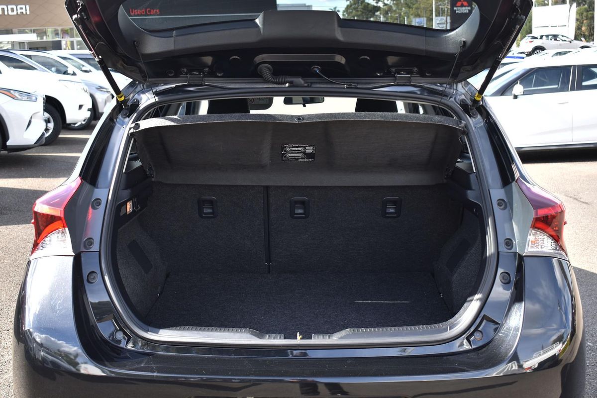 2017 Toyota Corolla Ascent Sport ZRE182R