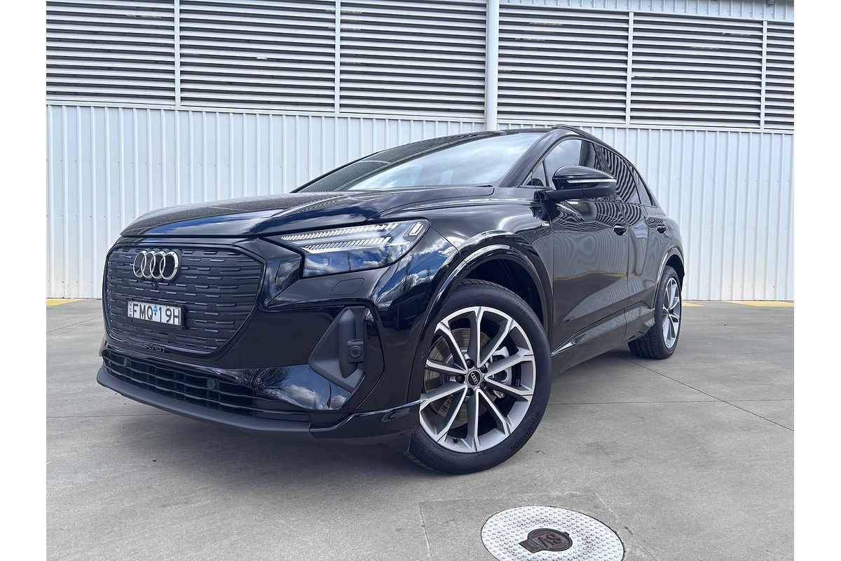2024 Audi Q4 e-tron 55 F4