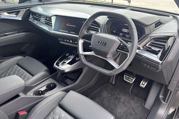 2024 Audi Q4 e-tron 55 F4