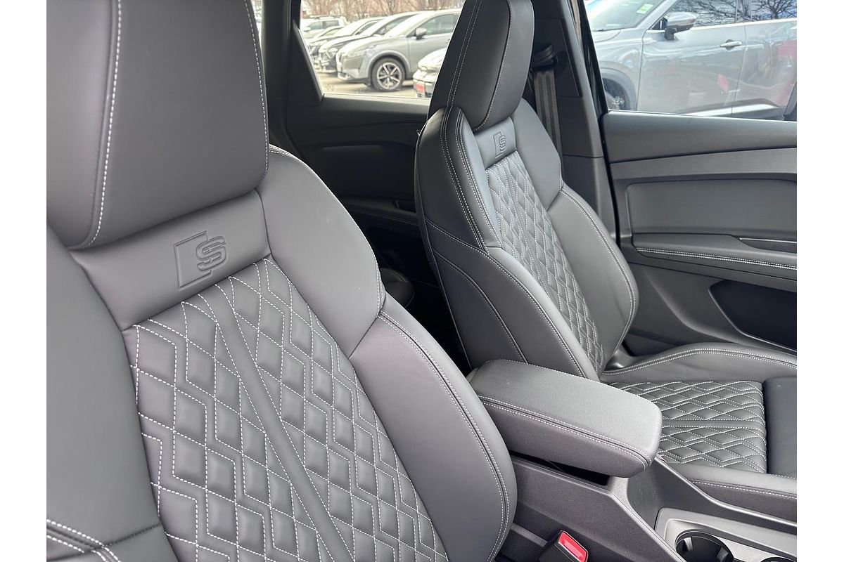 2024 Audi Q4 e-tron 55 F4
