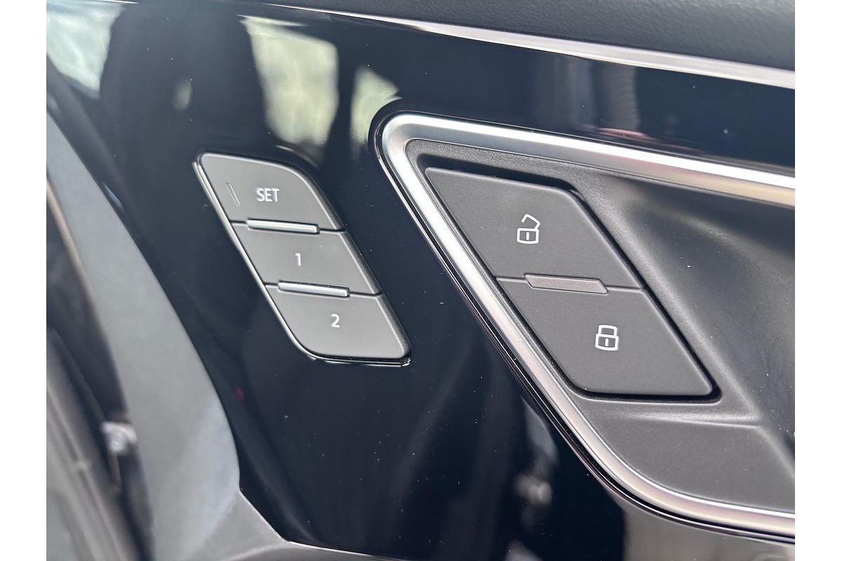 2024 Audi Q4 e-tron 55 F4