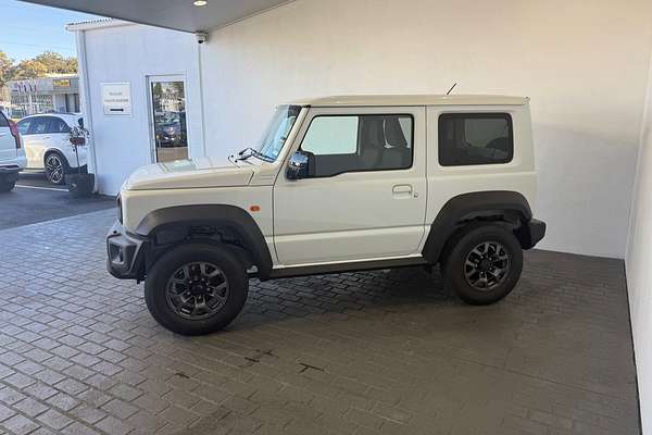 2024 Suzuki Jimny GLX GJ