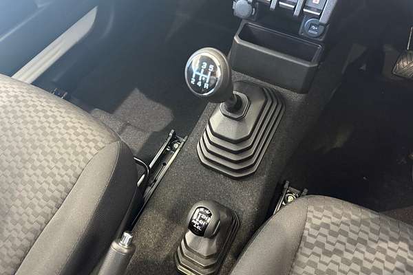 2024 Suzuki Jimny GLX GJ