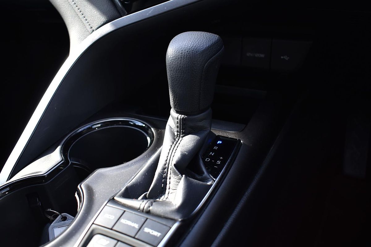 2024 Toyota Camry Ascent AXVH70R