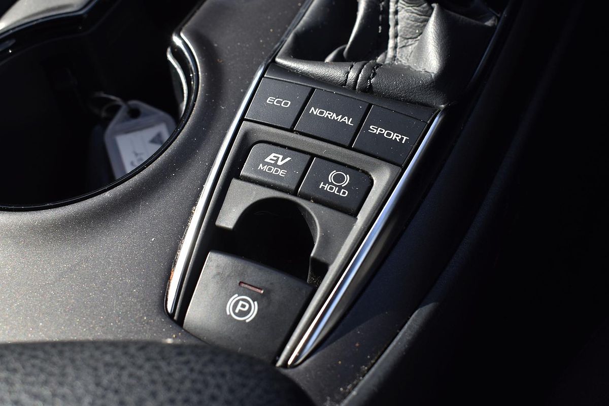 2024 Toyota Camry Ascent AXVH70R