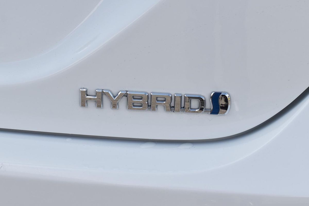 2024 Toyota Camry Ascent AXVH70R