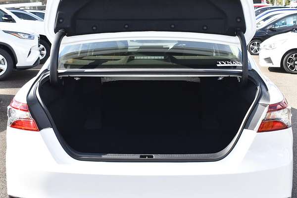 2024 Toyota Camry Ascent AXVH70R