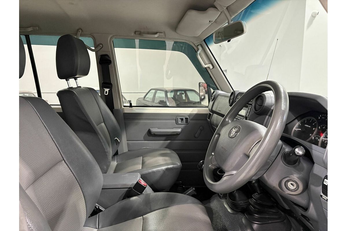 2014 Toyota Landcruiser Workmate VDJ76R