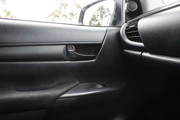 2022 Toyota Hilux SR GUN126R 4X4
