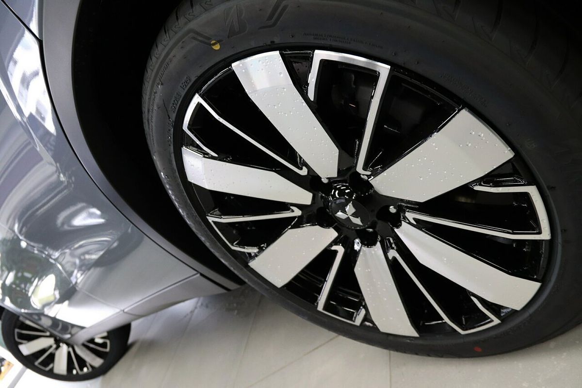 2025 Mitsubishi Outlander Aspire ZM