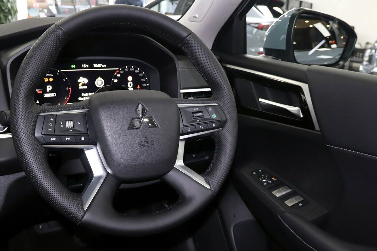 2025 Mitsubishi Outlander Aspire ZM
