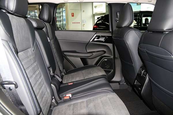 2025 Mitsubishi Outlander Aspire ZM