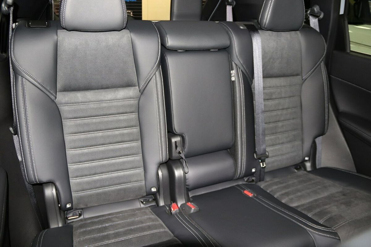 2025 Mitsubishi Outlander Aspire ZM