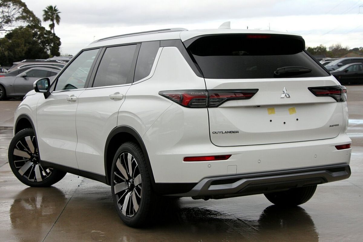 2025 Mitsubishi Outlander Aspire ZM