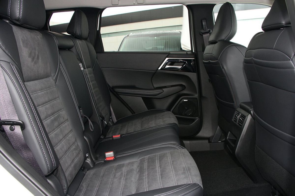 2025 Mitsubishi Outlander Aspire ZM