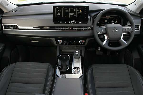 2025 Mitsubishi Outlander Aspire ZM
