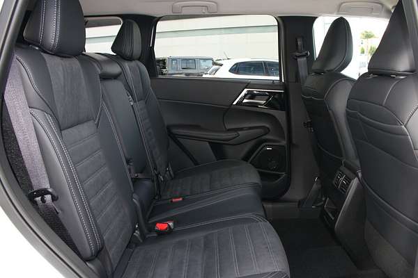 2025 Mitsubishi Outlander Aspire ZM