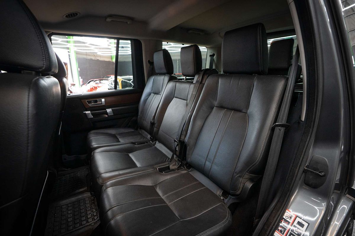 2014 Land Rover Discovery SDV6 HSE Series 4